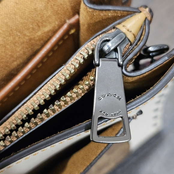 NWOT🌹Coach Madison Collection Tea Rose Bag - Picture 8 of 16